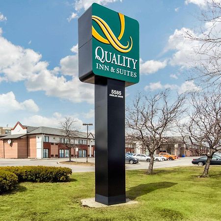 Quality Inn & Suites 5585 Ambler Drive Mississauga Ontario Esterno foto