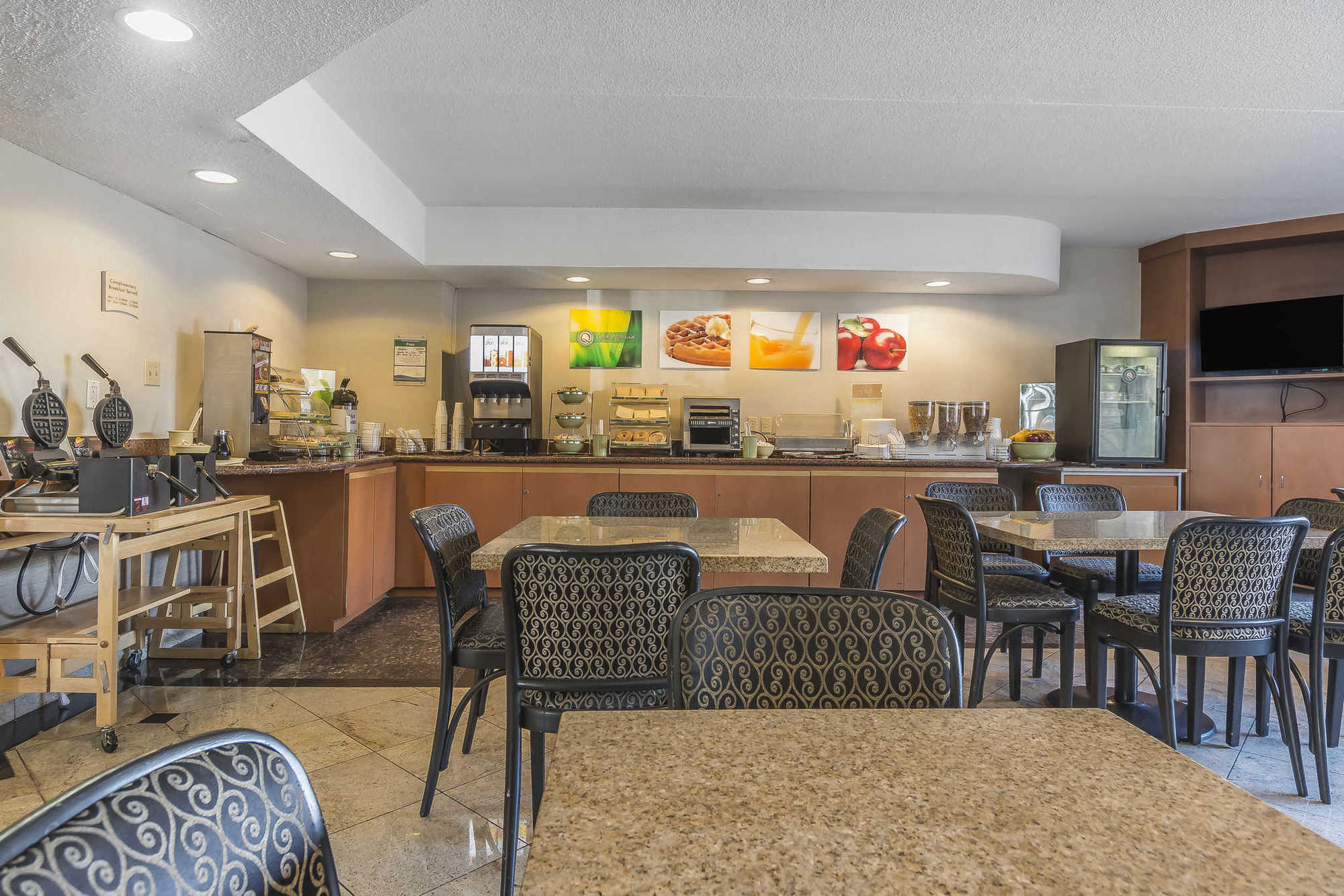 Quality Inn & Suites 5585 Ambler Drive Mississauga Ontario Servizi foto
