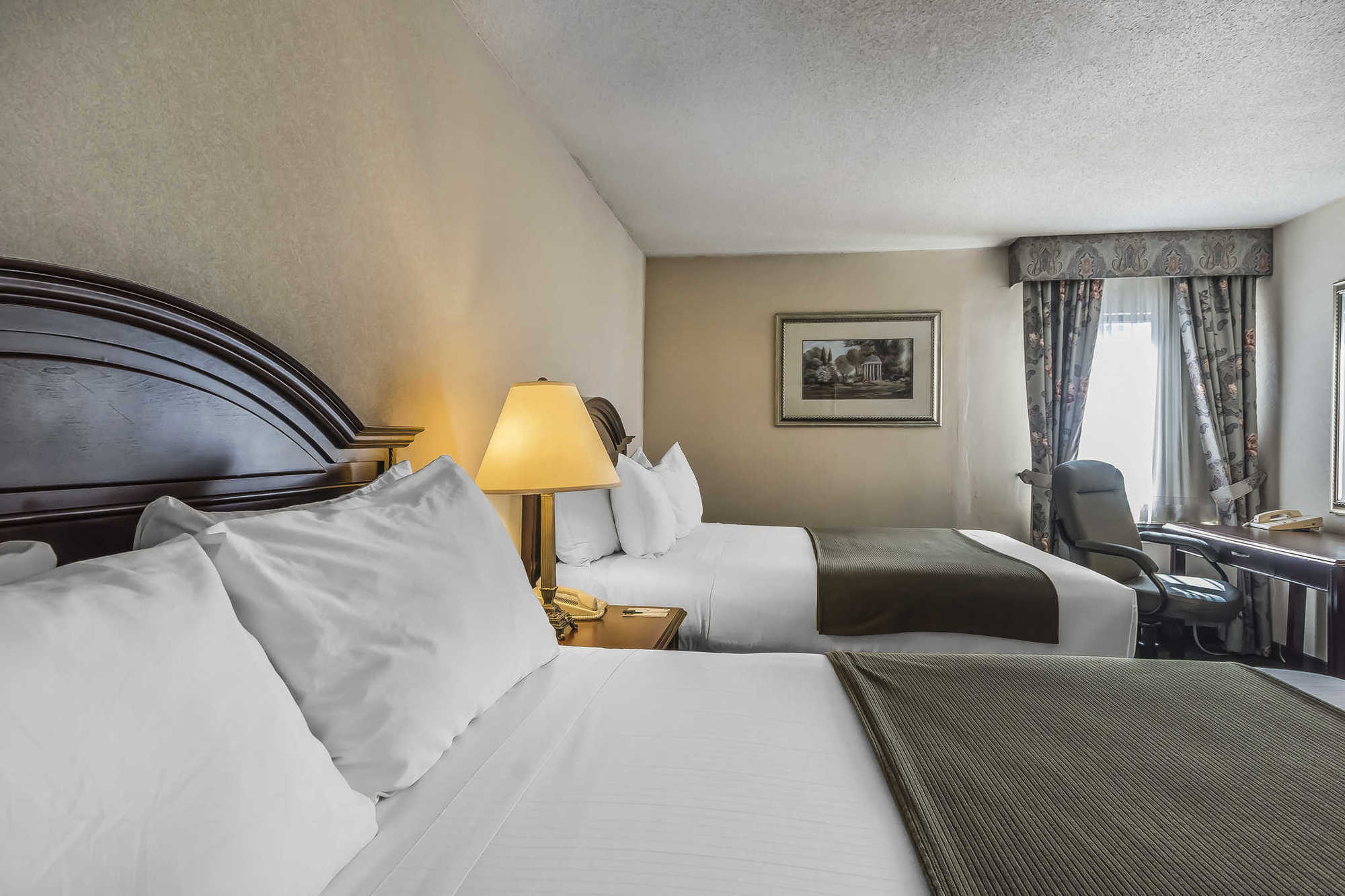 Quality Inn & Suites 5585 Ambler Drive Mississauga Ontario Camera foto